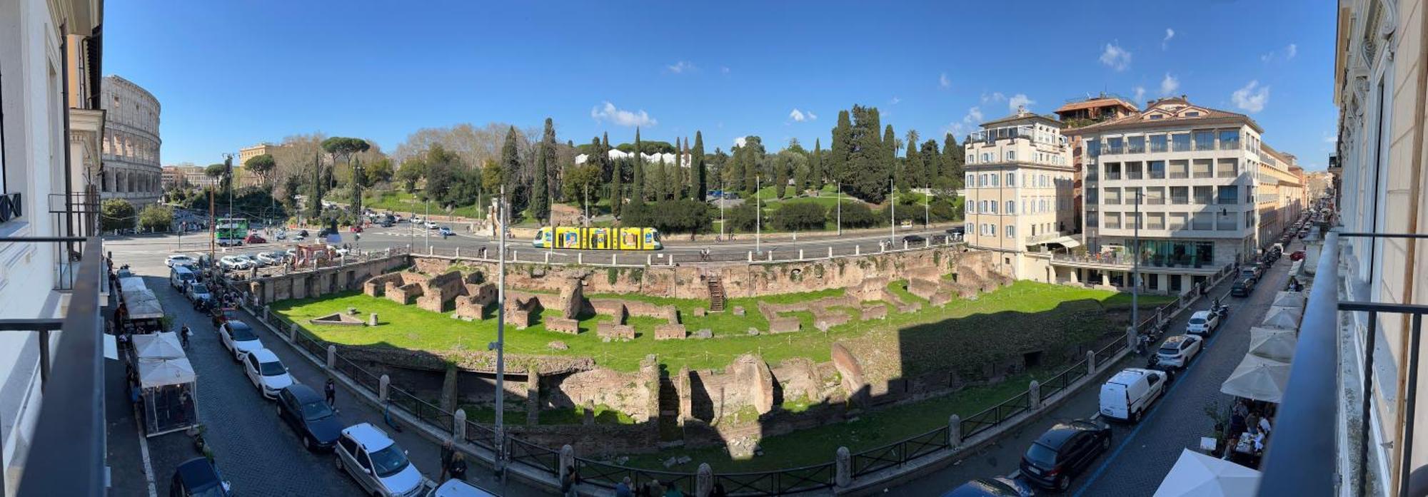 A Casa Di Lu, Al Colosseo - Guest House روما المظهر الخارجي الصورة