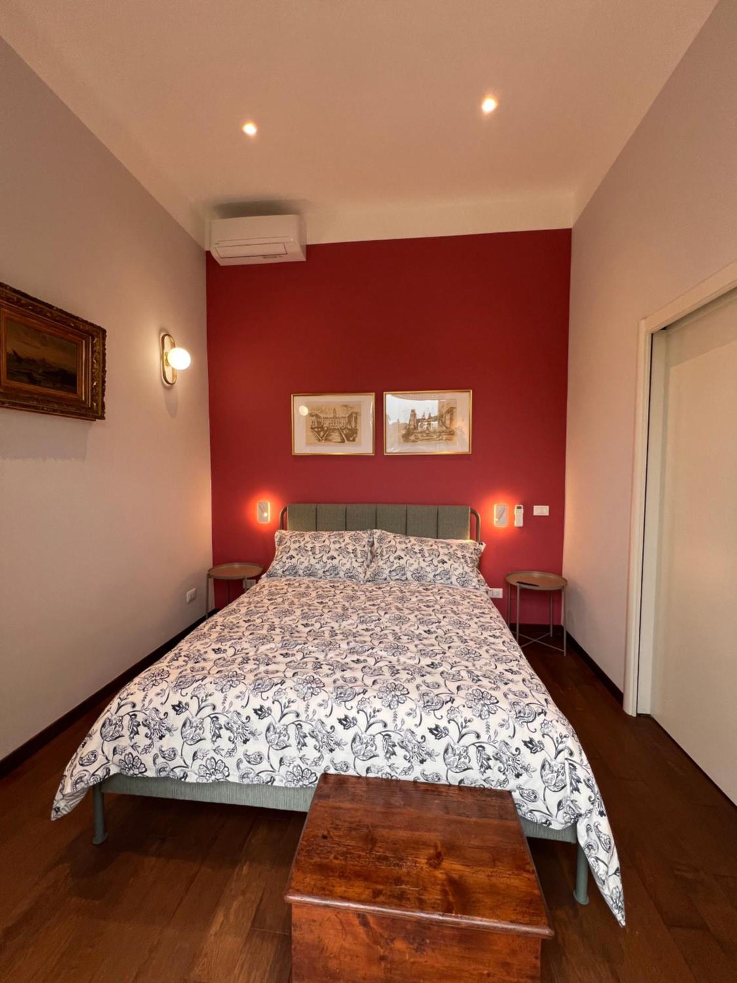 A Casa Di Lu, Al Colosseo - Guest House روما المظهر الخارجي الصورة