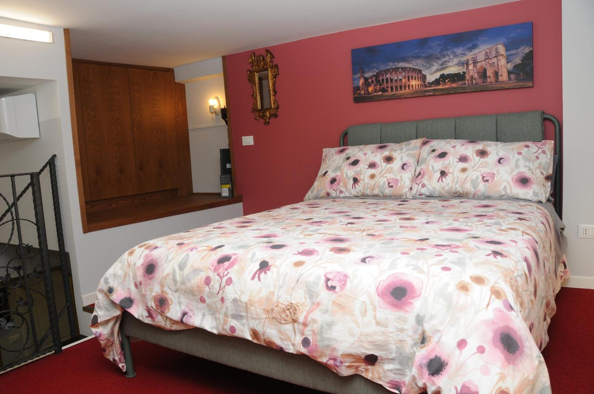 A Casa Di Lu, Al Colosseo - Guest House روما المظهر الخارجي الصورة