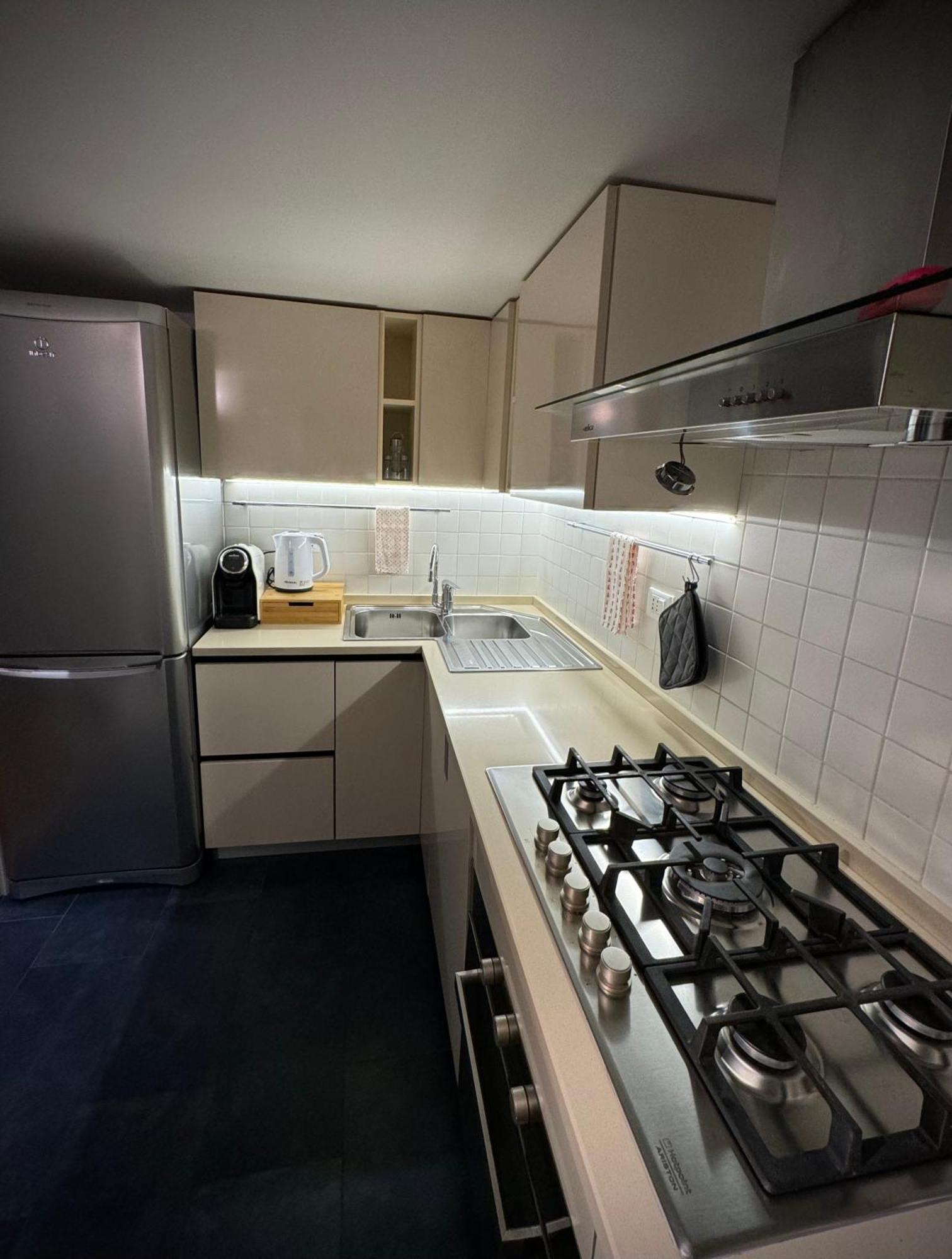 A Casa Di Lu, Al Colosseo - Guest House روما المظهر الخارجي الصورة